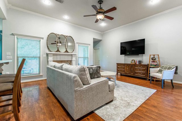 1816 Windridge Court, Sherwood, AR 72120