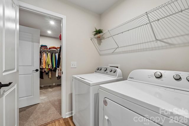 8137 Franklin Trail Street, Charlotte, NC 28227