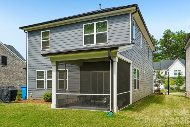 8137 Franklin Trail Street, Charlotte, NC 28227