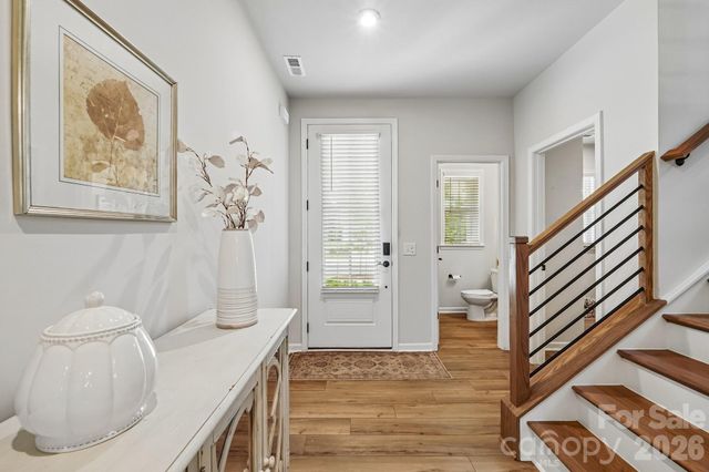 8137 Franklin Trail Street, Charlotte, NC 28227
