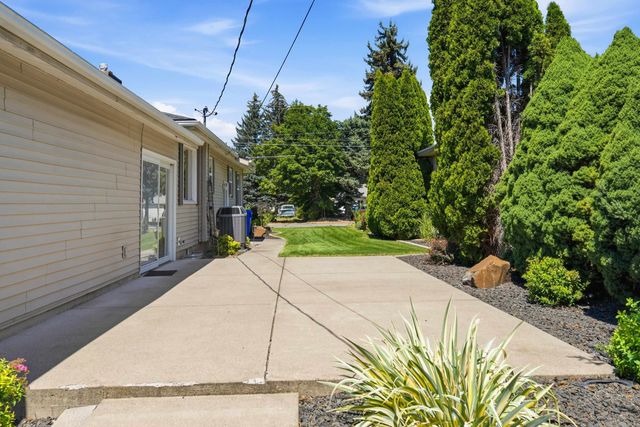 1116 N Willow Rd, Spokane, WA 99206