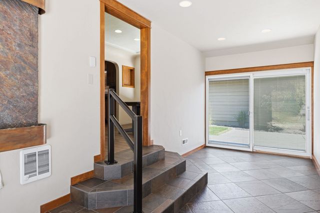 1116 N Willow Rd, Spokane, WA 99206