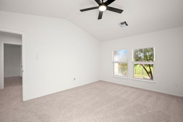 360 Sampson, Kyle, TX 78640