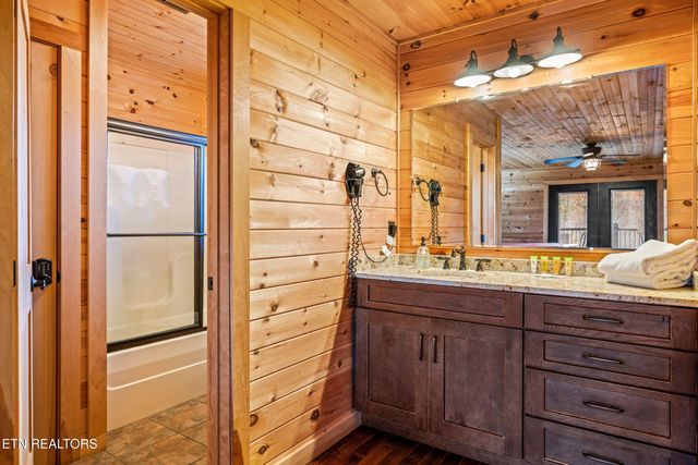 1316 Harmony, Sevierville, TN 37876