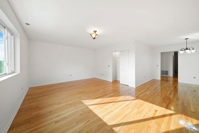 13906 Central Park Avenue 2N, Robbins, IL 60472