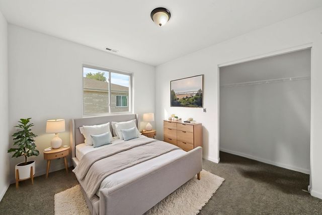 13906 Central Park Avenue 2N, Robbins, IL 60472