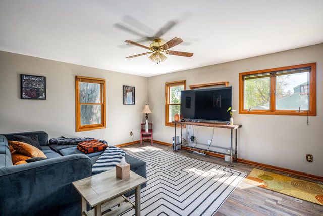 6907 52nd AVENUE, Kenosha, WI 53142