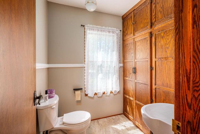 6907 52nd AVENUE, Kenosha, WI 53142