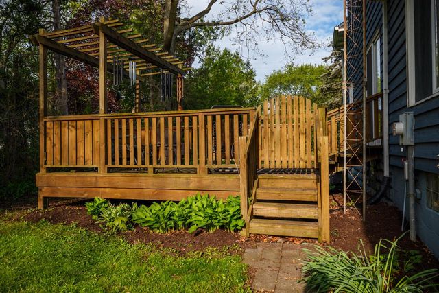 6907 52nd AVENUE, Kenosha, WI 53142