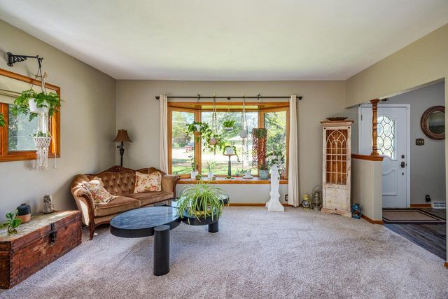 6907 52nd AVENUE, Kenosha, WI 53142