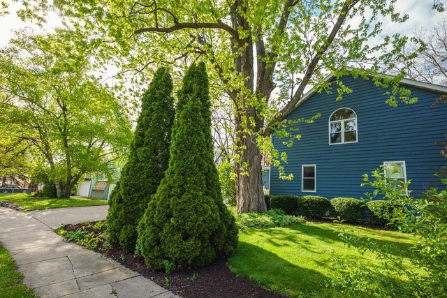 6907 52nd AVENUE, Kenosha, WI 53142