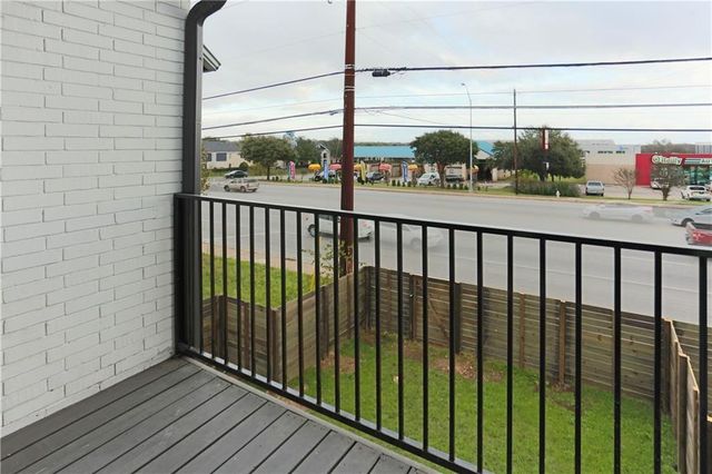 9504 Menchaca RD B, Austin, TX 78748