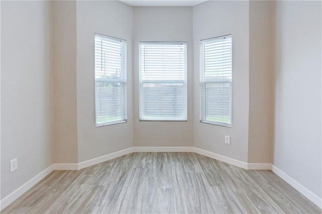 9504 Menchaca RD B, Austin, TX 78748