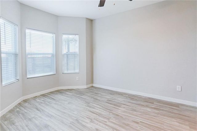 9504 Menchaca RD B, Austin, TX 78748