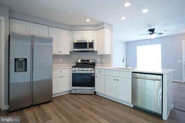 14717 BASINGSTOKE LOOP, Centreville, VA 20120