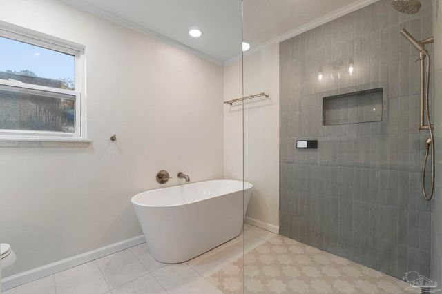 63 Blithewood Dr, Pensacola, FL 32514