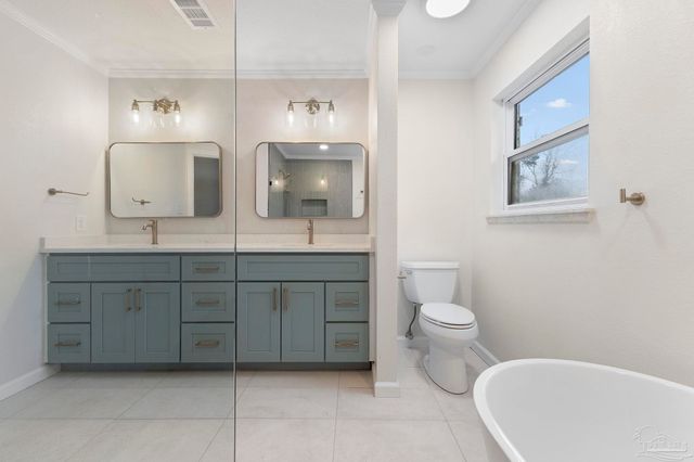 63 Blithewood Dr, Pensacola, FL 32514