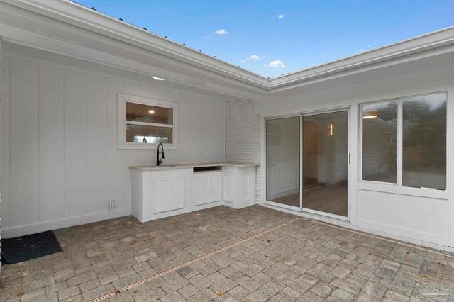 63 Blithewood Dr, Pensacola, FL 32514