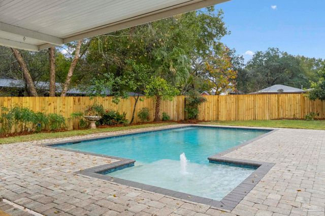 63 Blithewood Dr, Pensacola, FL 32514