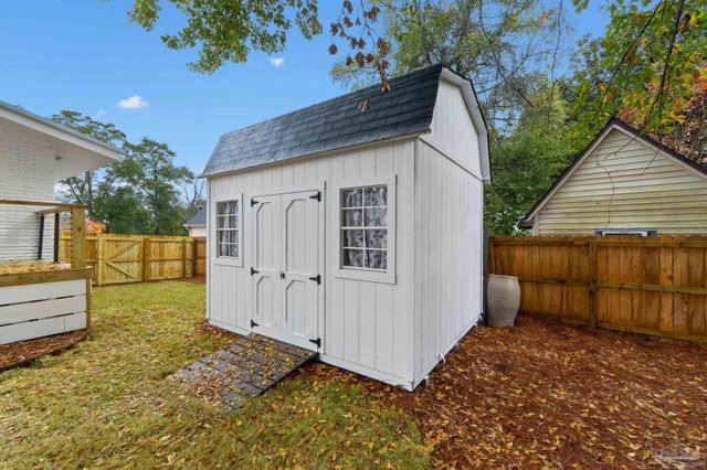 63 Blithewood Dr, Pensacola, FL 32514