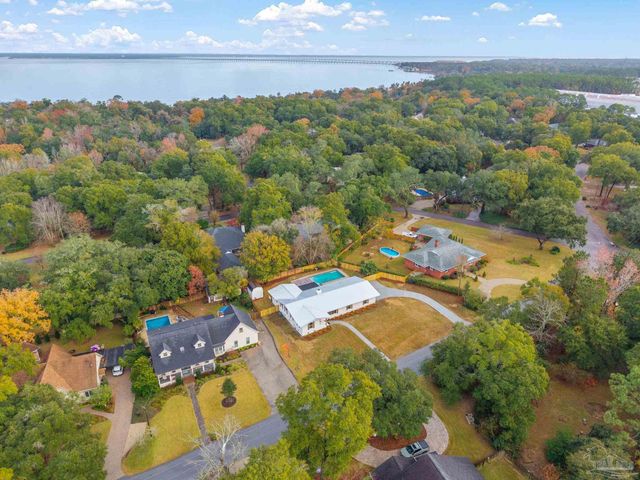 63 Blithewood Dr, Pensacola, FL 32514