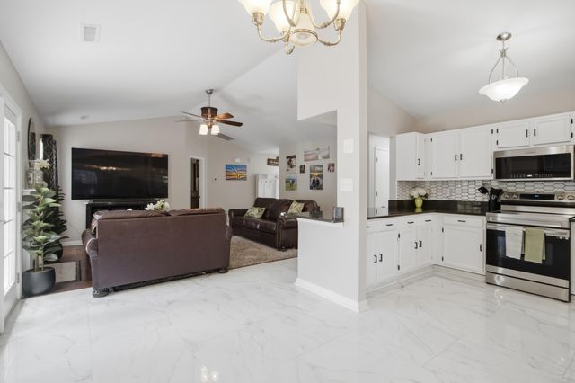 300 Spring Hill Lane, Mount Pleasant, SC 29464