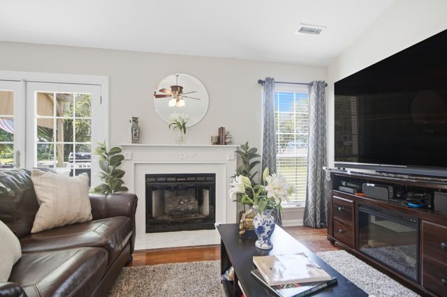 300 Spring Hill Lane, Mount Pleasant, SC 29464