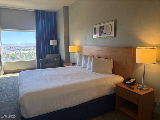 211 East Flamingo Road 810, Las Vegas, NV 89169