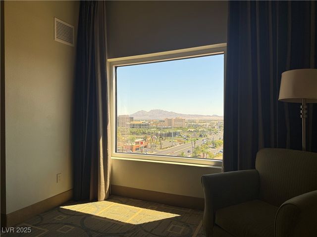 211 East Flamingo Road 810, Las Vegas, NV 89169