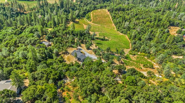 9425 Mosquito Rd, Placerville, CA 95667