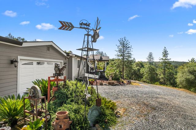 9425 Mosquito Rd, Placerville, CA 95667