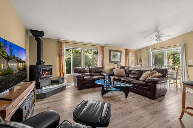 9425 Mosquito Rd, Placerville, CA 95667