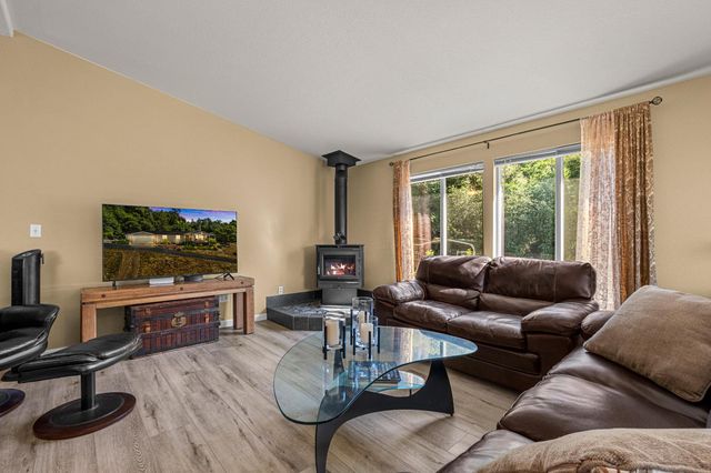 9425 Mosquito Rd, Placerville, CA 95667