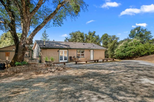 9425 Mosquito Rd, Placerville, CA 95667