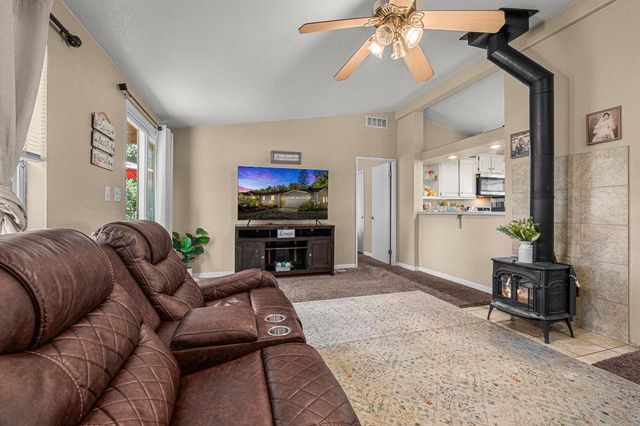 9425 Mosquito Rd, Placerville, CA 95667