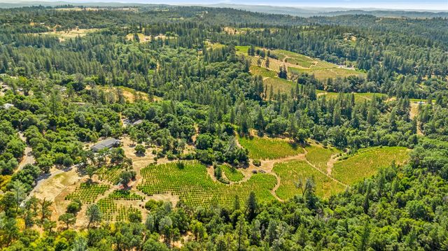 9425 Mosquito Rd, Placerville, CA 95667