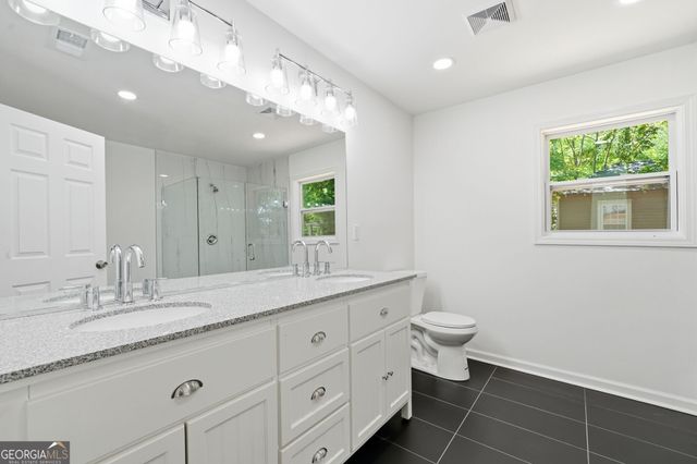 2624 Peyton Road NW, Atlanta, GA 30318