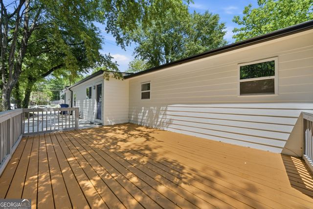 2624 Peyton Road NW, Atlanta, GA 30318