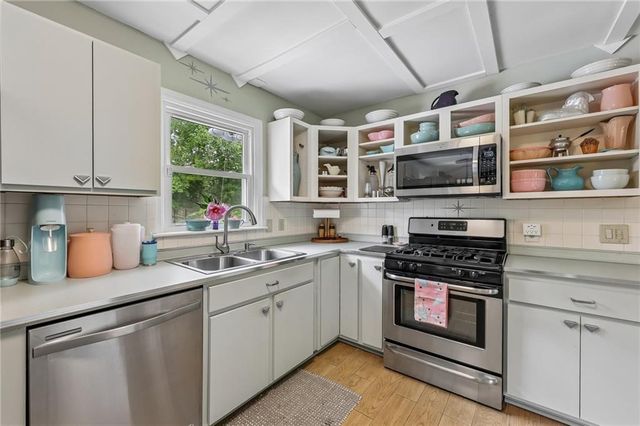 1120 Washington Avenue, Woodstock, GA 30188