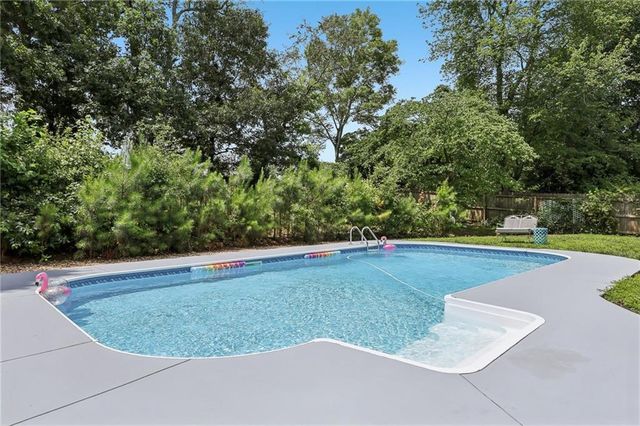 1120 Washington Avenue, Woodstock, GA 30188