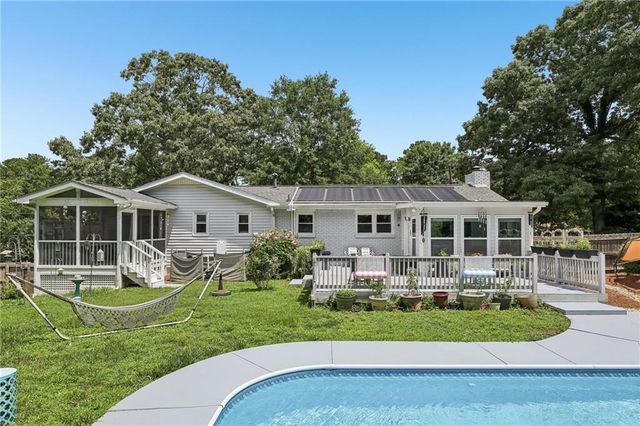 1120 Washington Avenue, Woodstock, GA 30188