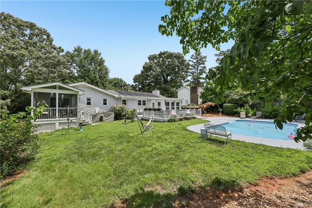 1120 Washington Avenue, Woodstock, GA 30188