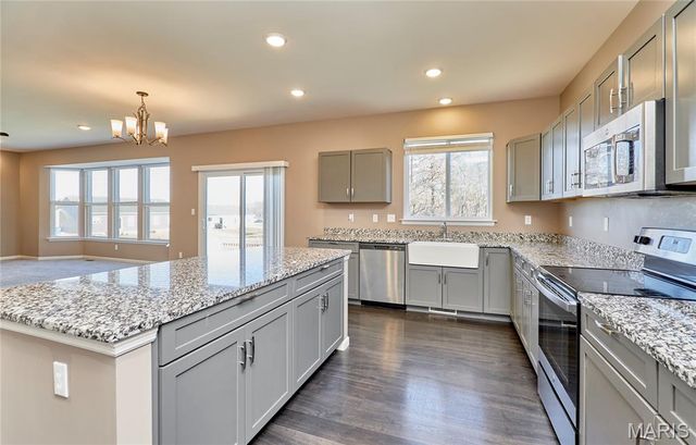 340 Birchwood Drive, Moscow Mills, MO 63362