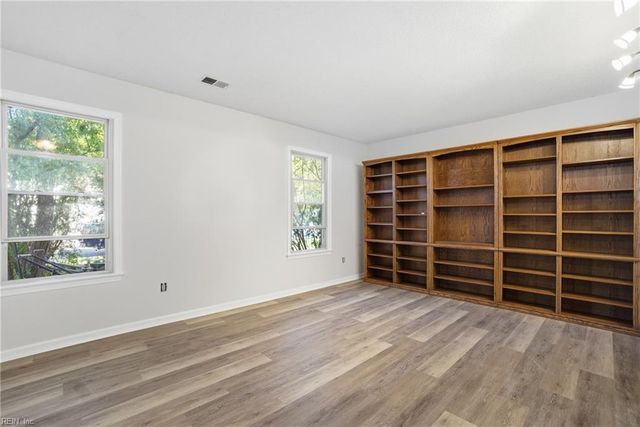 2501 Elon DR, Virginia Beach, VA 23454