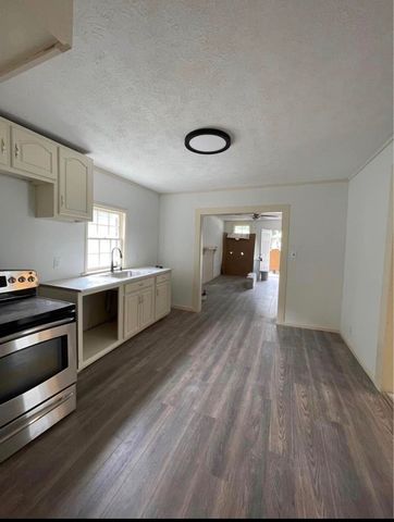 1010 & 1012 16th Street, Phenix City, AL 36867