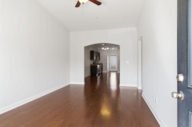 1040 Charlie Daniels Pkwy Apt 156, Mount Juliet, TN 37122