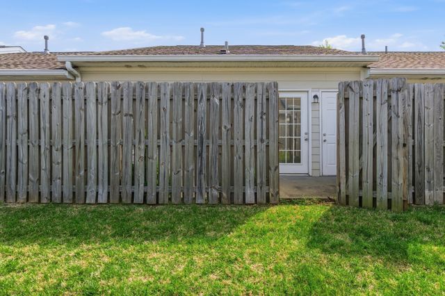 1040 Charlie Daniels Pkwy Apt 156, Mount Juliet, TN 37122