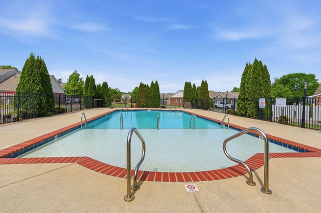 1040 Charlie Daniels Pkwy Apt 156, Mount Juliet, TN 37122