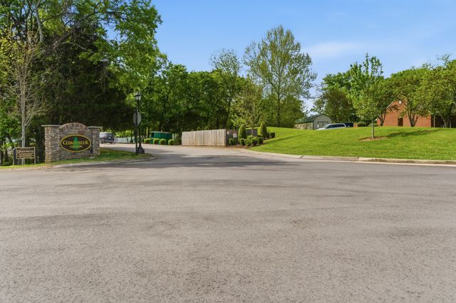 1040 Charlie Daniels Pkwy Apt 156, Mount Juliet, TN 37122