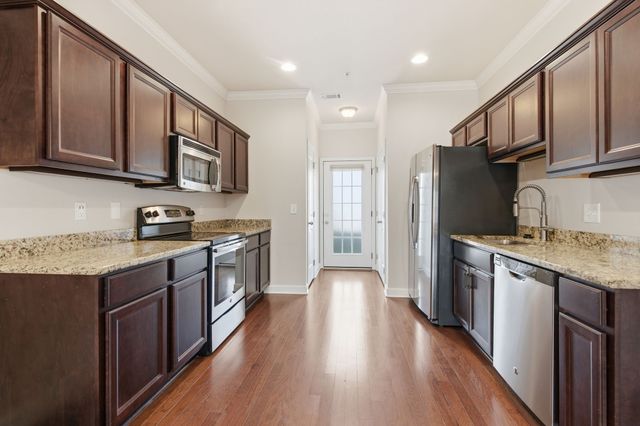 1040 Charlie Daniels Pkwy Apt 156, Mount Juliet, TN 37122